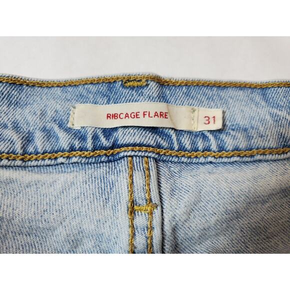Levis Premium Ribcage Flare Jeans Womens 31 Blue High-Rise Button Fly LIGHT WASH - Picture 7 of 14